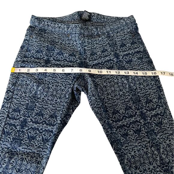 HUE Denim Print Jegging Woman’s Size Small Leggings Stretch Skinny Casual - Picture 9 of 11